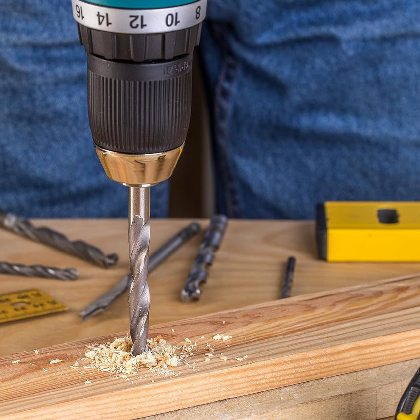 VEVOR Drill Bit Set, 246 Pieces Drill and Driver Bit Set, Screwdriver Bit Set Suitable for Wood Metal Cement Drilling and Screw Driving, Drill Bit Sets Combo Kit Assorted in Organized Carrying Case