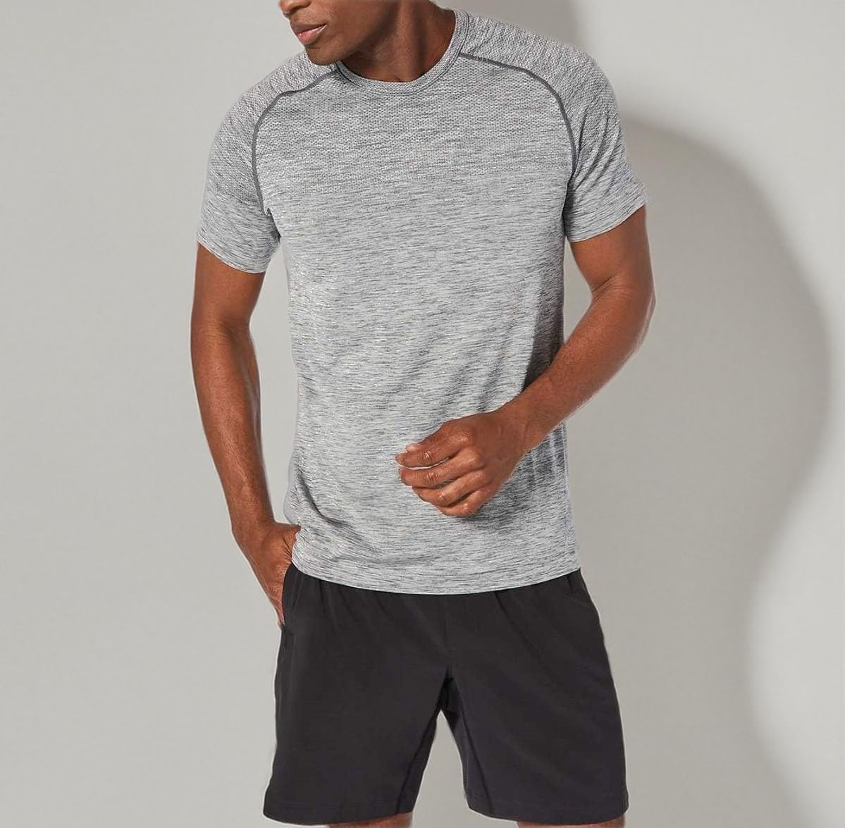 lululemon Men's Metal Vent Tech Short Sleeve Crew T-Shirt (Slate Grey, M) - 7DAY'S