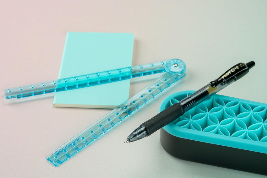 Pilot G2 Premium Gel Roller Pens 0.7, Fine Point Smooth Writing Pens Black, Pack of 12 - 7DAY'S