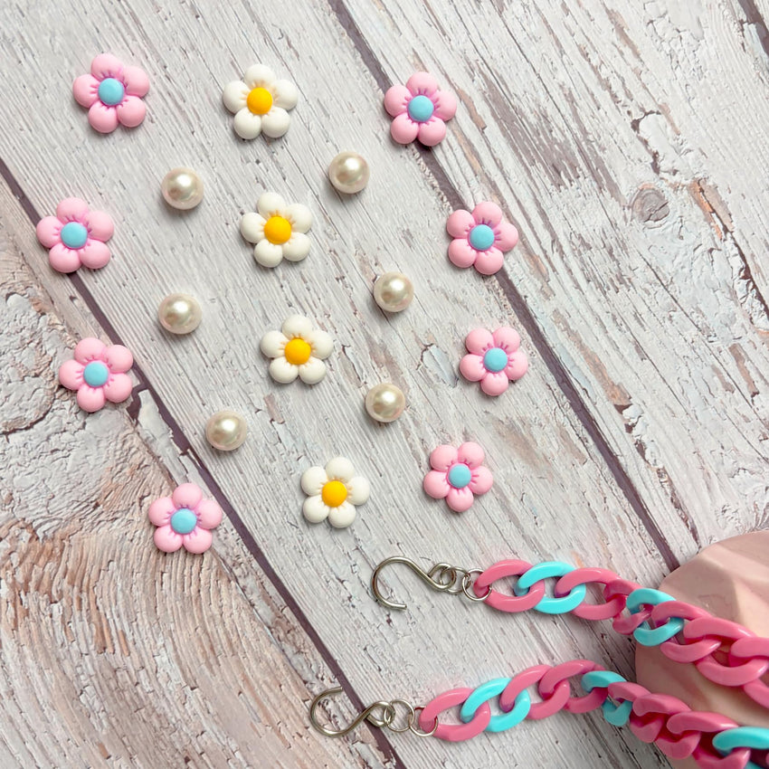 2Pcs Acrylic Shoe Chains for Women, 18Pcs Flower Pearl Shoe Charms Accessories for Clog Sandals, DIY Shoe Decoration Charms for Girls, Party Favor - 7DAY'S