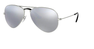 Ray-Ban RB3025 Metal POLARIZED Aviator Sunglasses For Men For Women + BUNDLE with Designer iWear Eyewear Care Kit