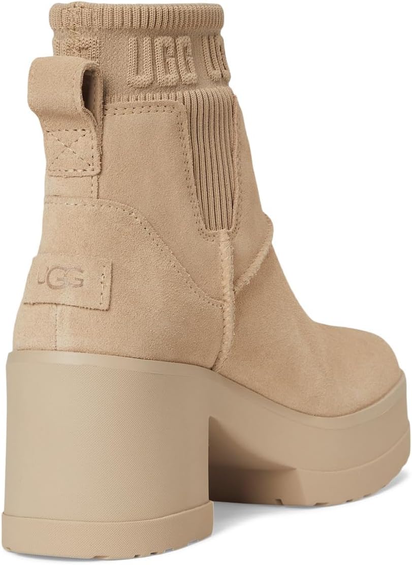 UGG Womens Moxy Chelsea