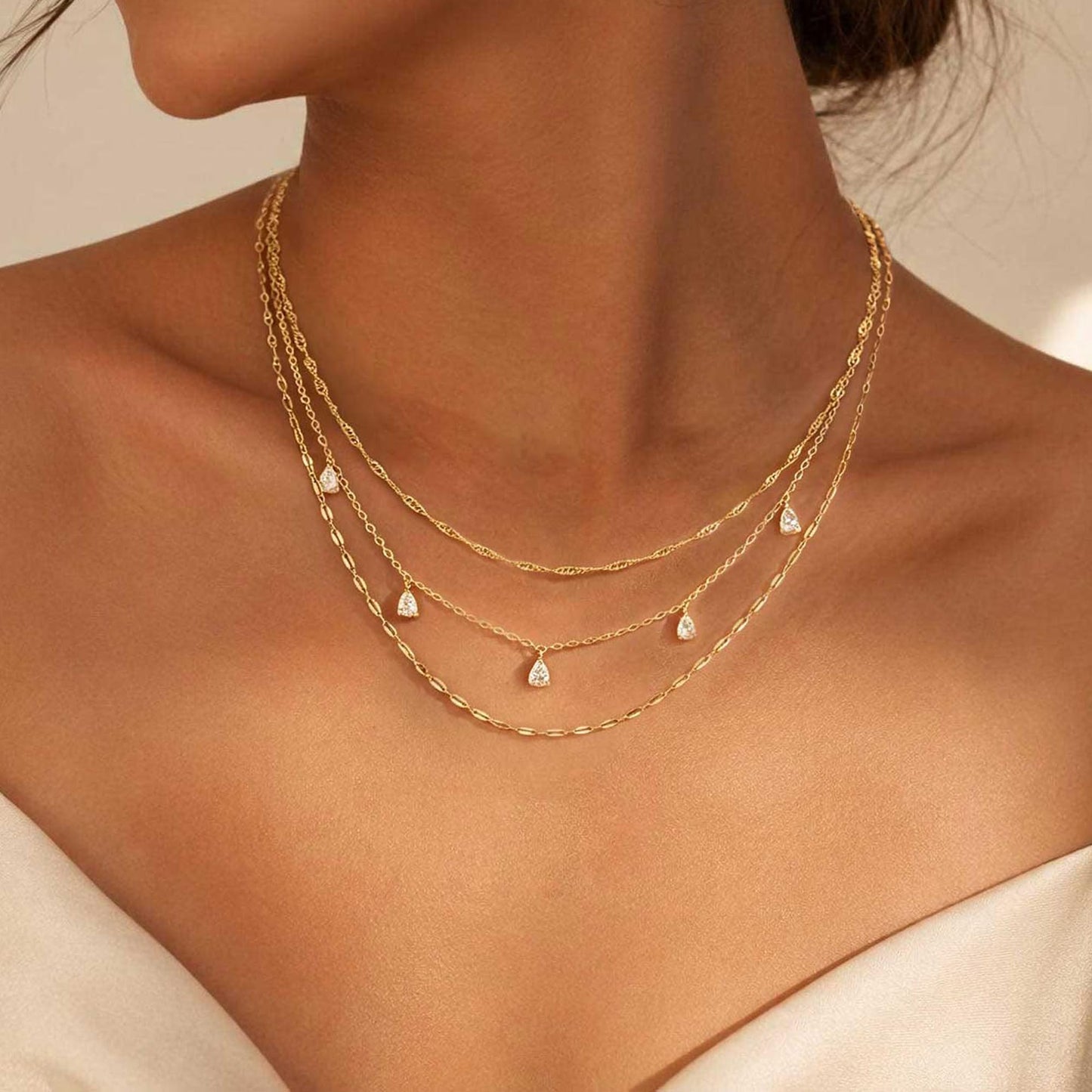 Layered Necklaces for Women, Dainty 14K Gold Plated Circle Peadant Chain Necklace Set Simple Paperclip Stacked Necklaces for Women Trendy Gold Jewelry