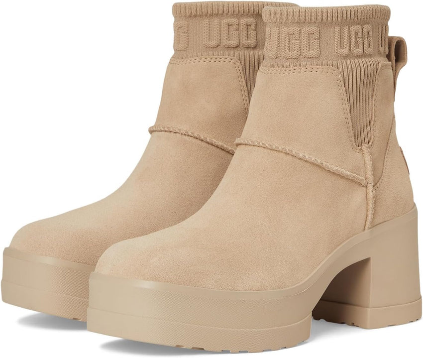 UGG Womens Moxy Chelsea