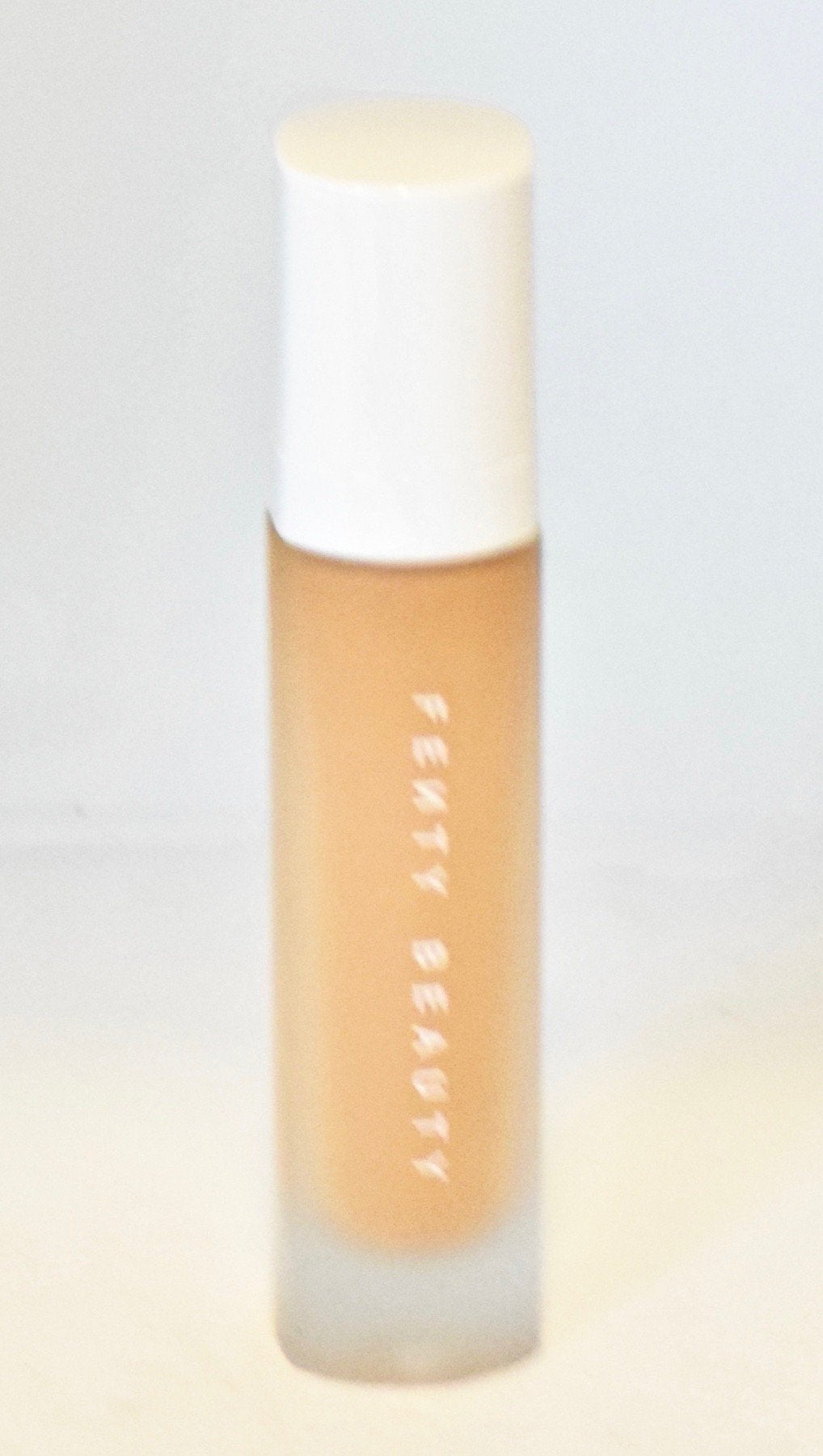 Fenty Beauty by Rihanna Pro Filt’r Soft Matte Longwear Liquid Foundation 450
