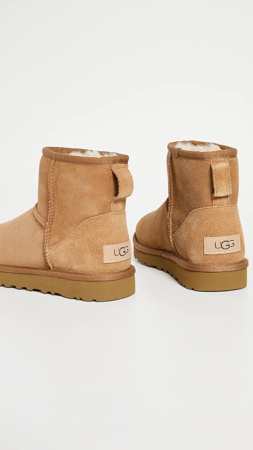 UGG Women's Classic Mini II Boots, Chestnut, Brown, 9 Medium US