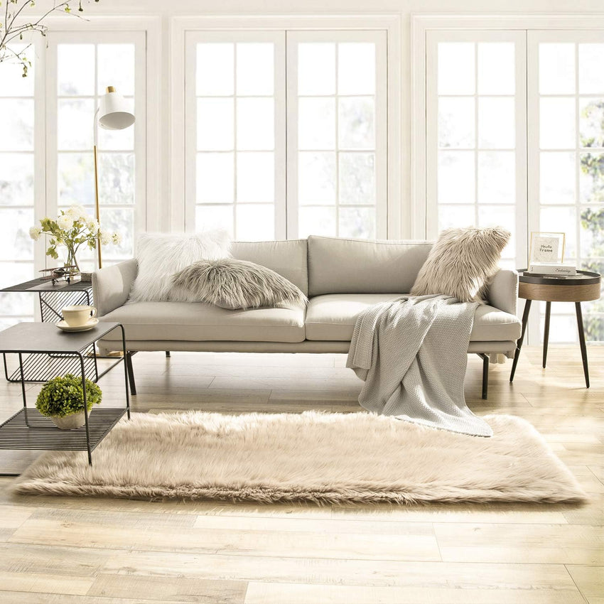 Ashler Faux Fur Rug, Fluffy White Small Sheepskin Rug, Ultra Soft 2x3 Ft Mat, Machine Washable Shag Mats, Nursery Throw for Bed, Living, Kids Room