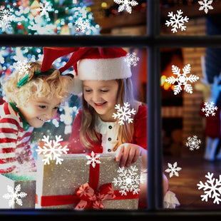 LUDILO 135Pcs Christmas Window Clings Snowflakes Window Decals Static Window Stickers for Christmas Decorations Windows Décor Ornaments Xmas Party Supplies Thanksgiving Party Décor