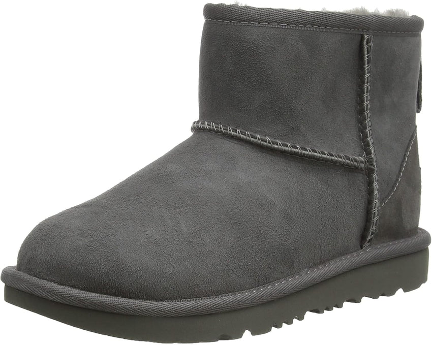 UGG unisex-child Classic Mini Ii