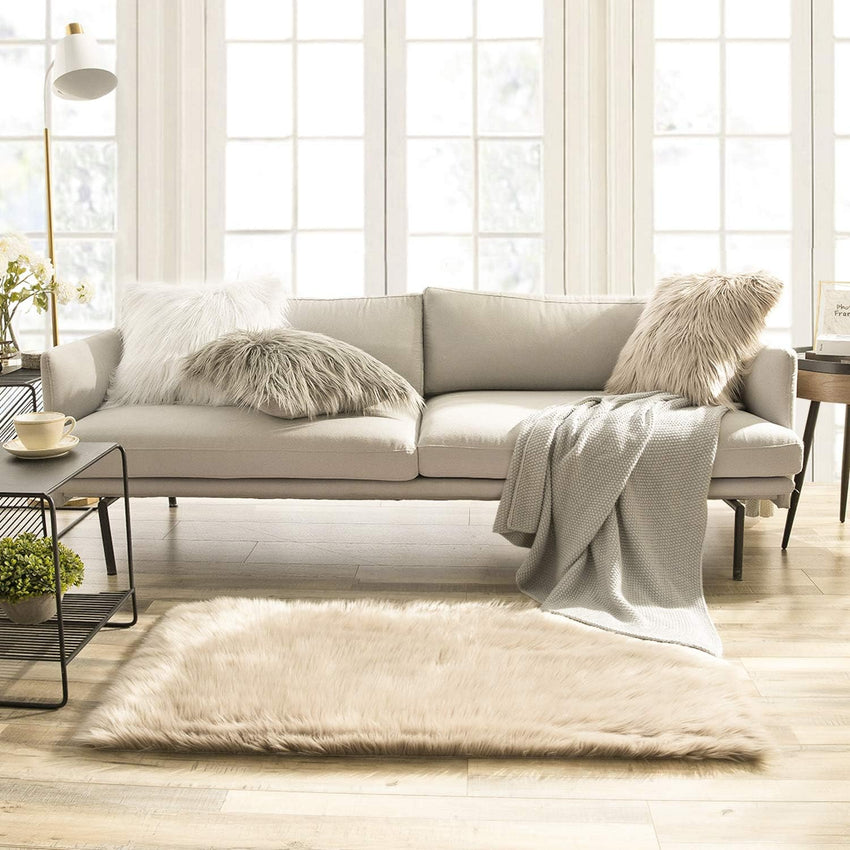 Ashler Faux Fur Rug, Fluffy White Small Sheepskin Rug, Ultra Soft 2x3 Ft Mat, Machine Washable Shag Mats, Nursery Throw for Bed, Living, Kids Room