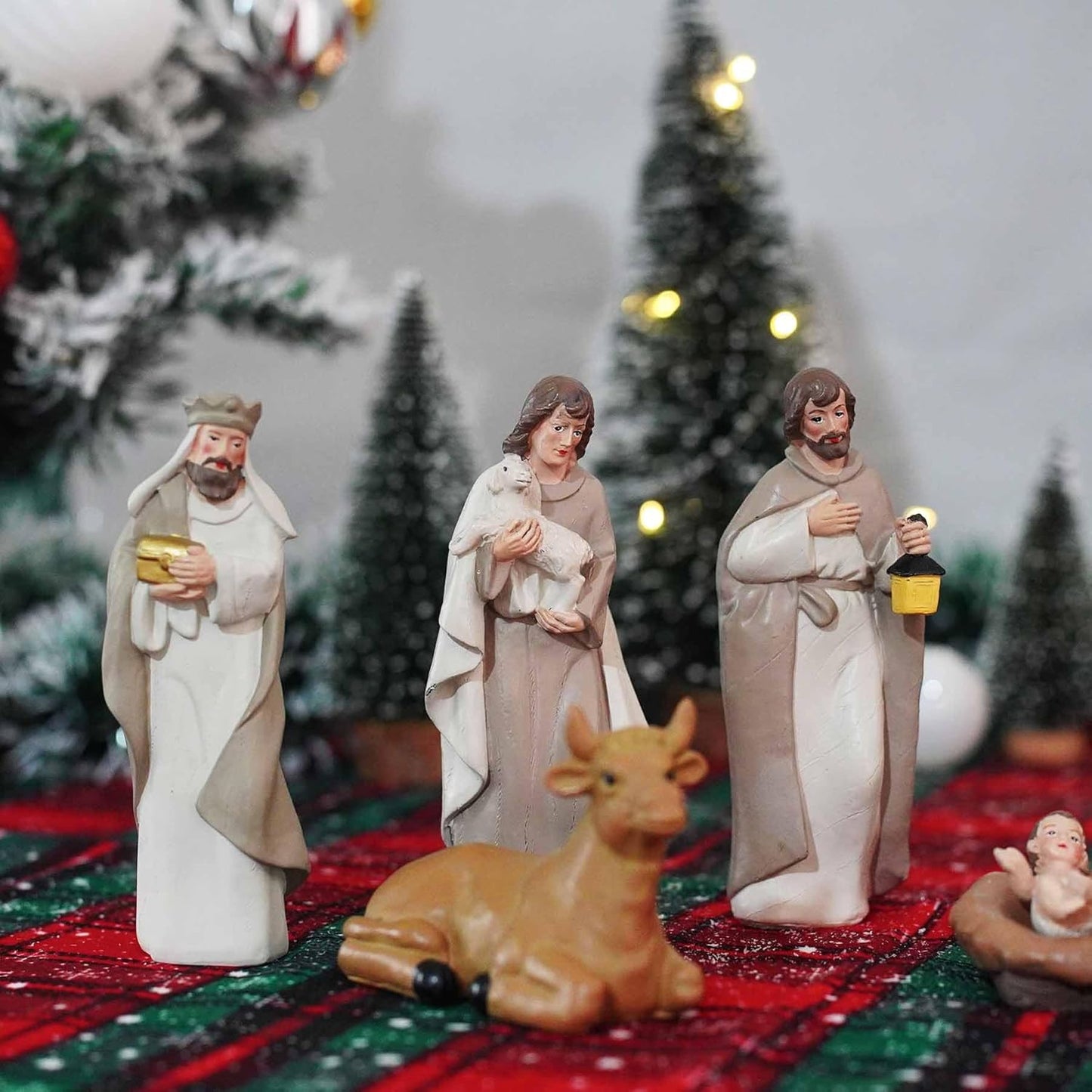 10-Piece Christmas Nativity Set – Nativity Scene with Manger, Holy Family & Animals, Hand-Painted Resin Indoor Holiday Display
