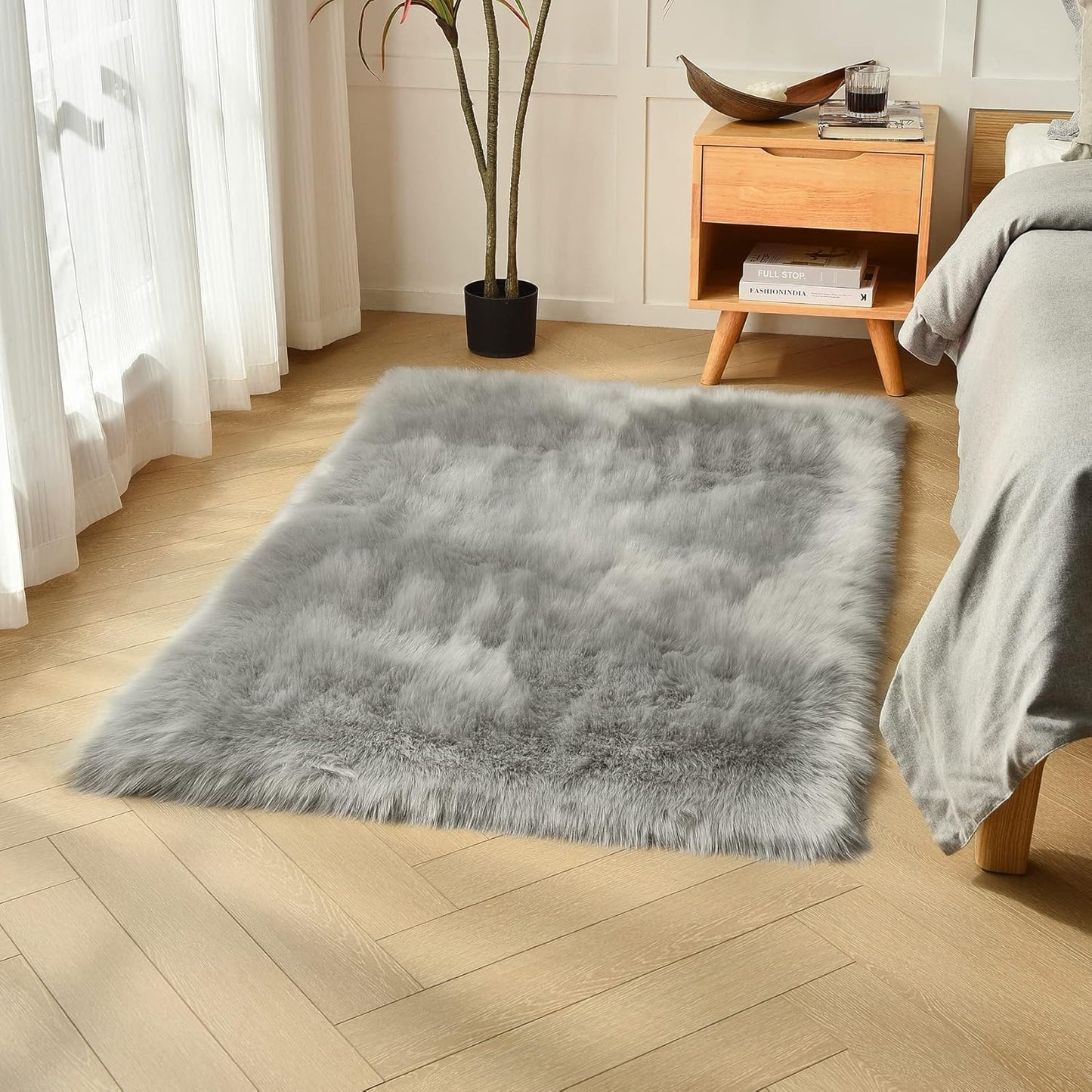 duduta Navy Blue Faux Sheepskin Throw Rug 2x3 ft, Fluffy Shag Fur Chair Cover Small Bedside Dorm Rug Non Slip Machine Washable