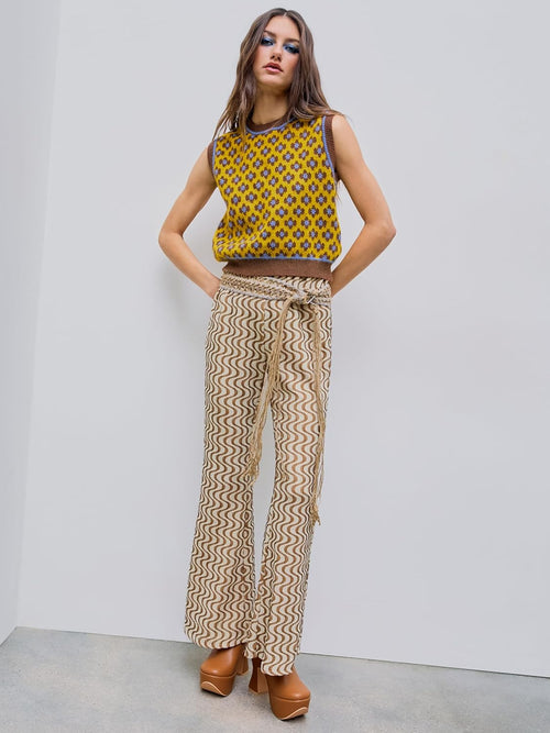 CIDER Sweater Vest Women Sleeveless Cropped Sweaters Cute Graphic Tank Tops Old Money Clothes Fall Outfits