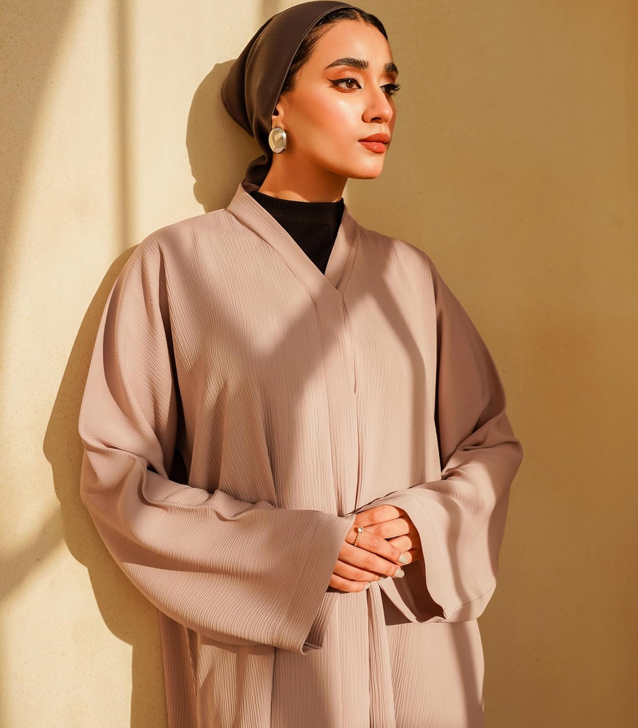 Elegant Modern Abaya for Women – Lightweight, Flowy, Soft and Perfect for Every Occasion