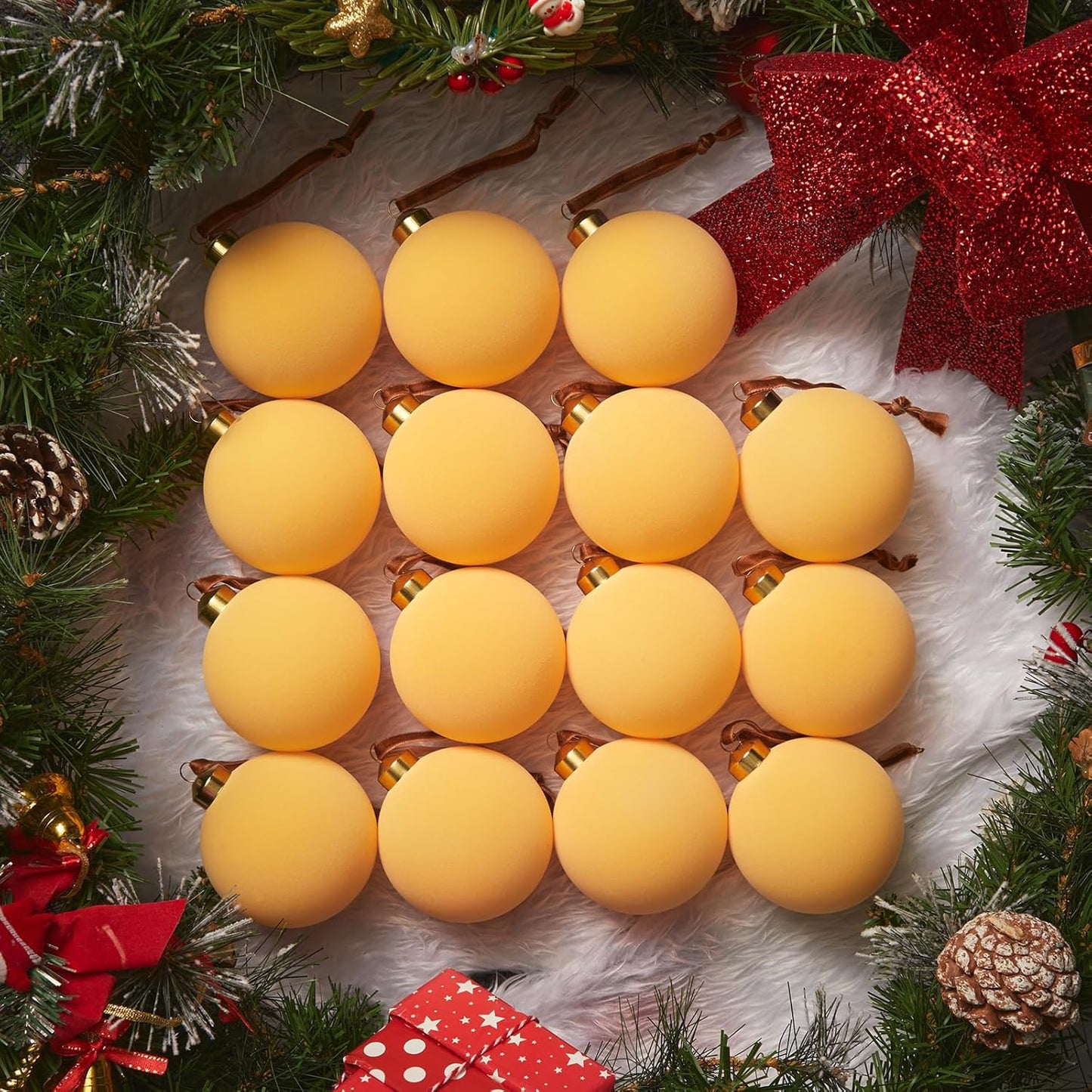 Brightown 15 Pcs Red Velvet Christmas Balls, 3.15 Inch Velvet Ornaments for Christmas Tree, Christma Tree Flocked Ornaments Balls for Family Holiday Wedding Party Xmas Hanging Decoration