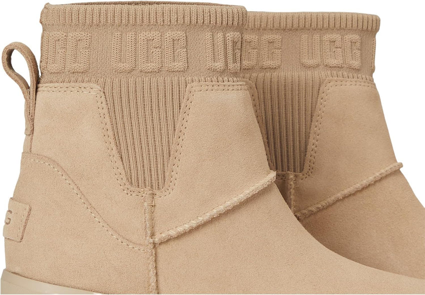 UGG Womens Moxy Chelsea