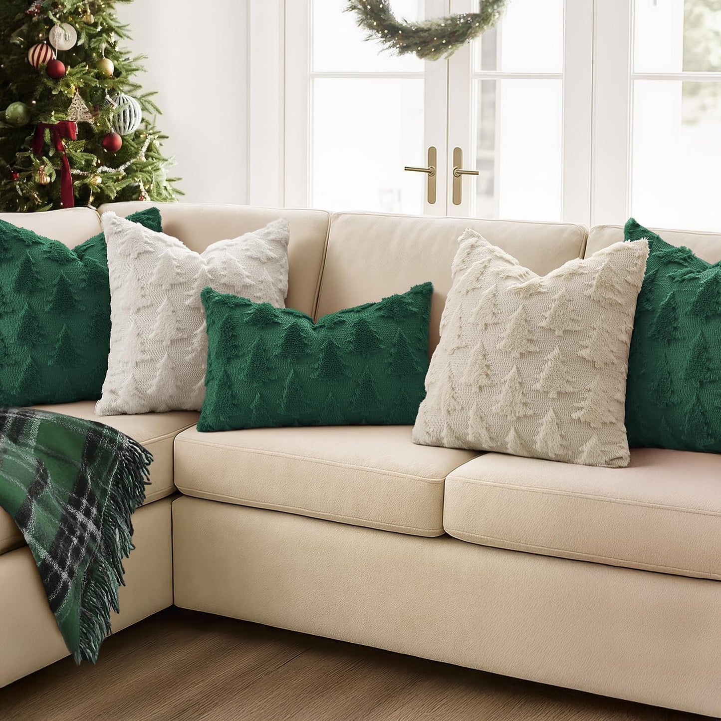 MIULEE Christmas Throw Pillow Covers Dark Green Christmas Decorations Set of 2 Xmas Tree 18x18 Pillow Covers Soft Plush Faux Wool Pillowcases Holiday Festivals Winter Home Decor Sofa Couch Bed Porch