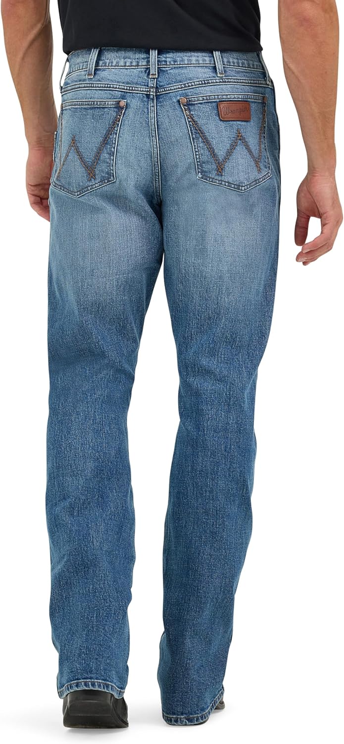 Wrangler Men's Retro Limited Edition Relaxed Fit Boot Cut Jean