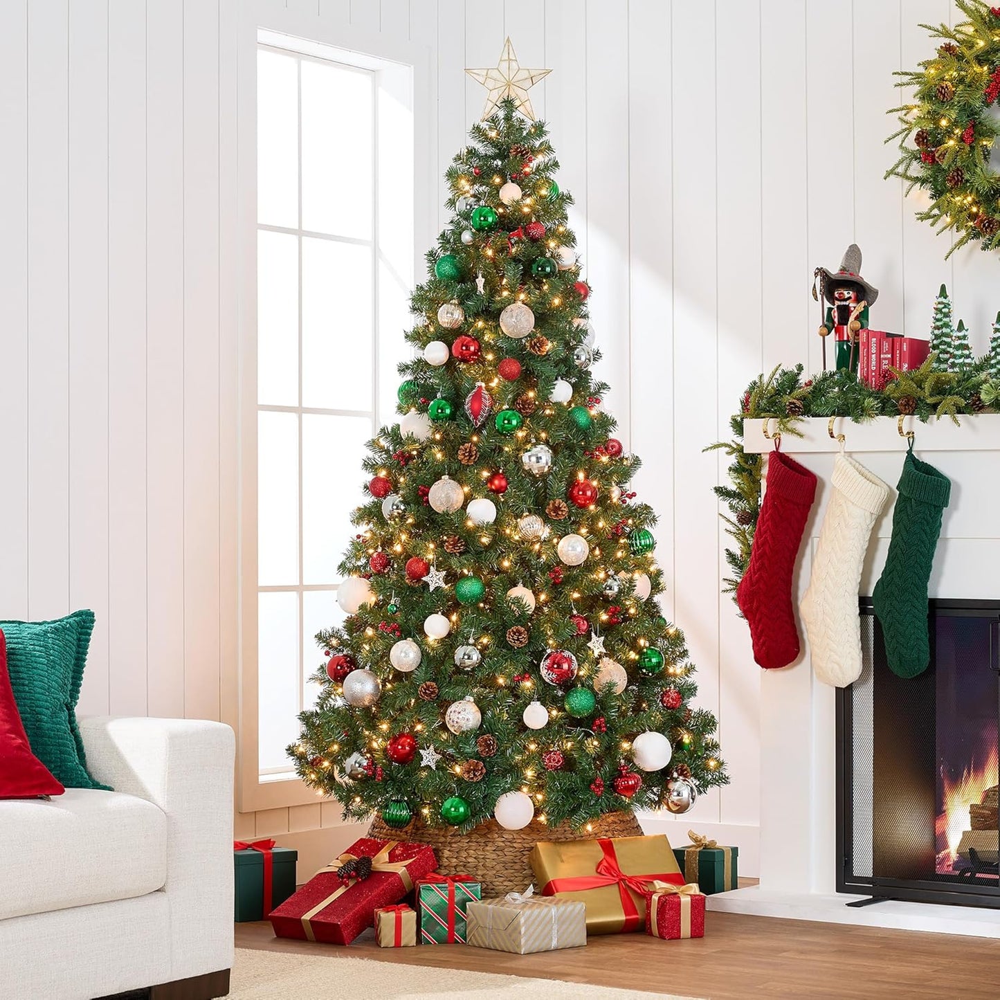 Best Choice Products 6ft Pre-Lit Pre-Decorated Spruce Hinged Artificial Christmas Tree w/ 798 Tips, Pinecones, Berries, 250 Lights, Metal Base