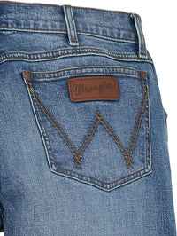 Wrangler Men's Retro Limited Edition Relaxed Fit Boot Cut Jean