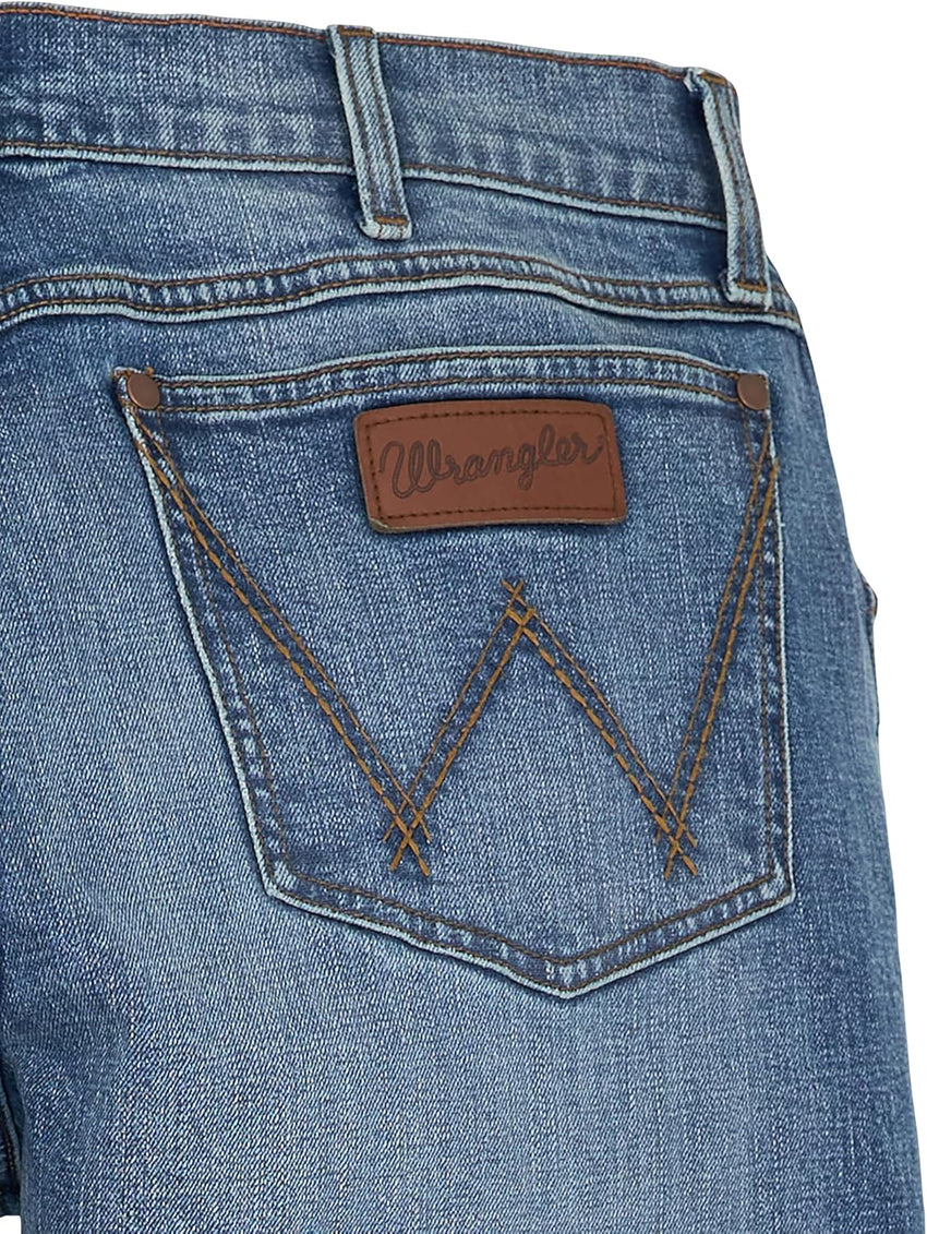 Wrangler Men's Retro Limited Edition Relaxed Fit Boot Cut Jean
