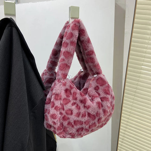 Stylish Leopard Pattern Tote Bag Soft Plush Handbag Underarm Shoulder Bag Women'S Casual Armpit Bag Lipstick Key Bag Trendy