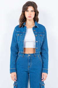 American Bazi Laced Back Cropped Denim Jacket Material composition: 70% cotton, 28% polyester, 2% spandex For the ladies - 7DAY'S