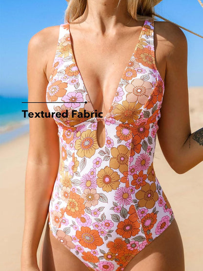 CUPSHE Women's One Piece Swimsuit Deep V Neck Keyhole Cutout O Ring Textured Bathing Suit - 7DAY'S