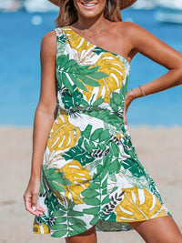 CUPSHE Women's One Shoulder Leaf Print Self - tie Short Dress Sleeveless Tiered Hem Formal Dress Casual Mini Dress - 7DAY'S