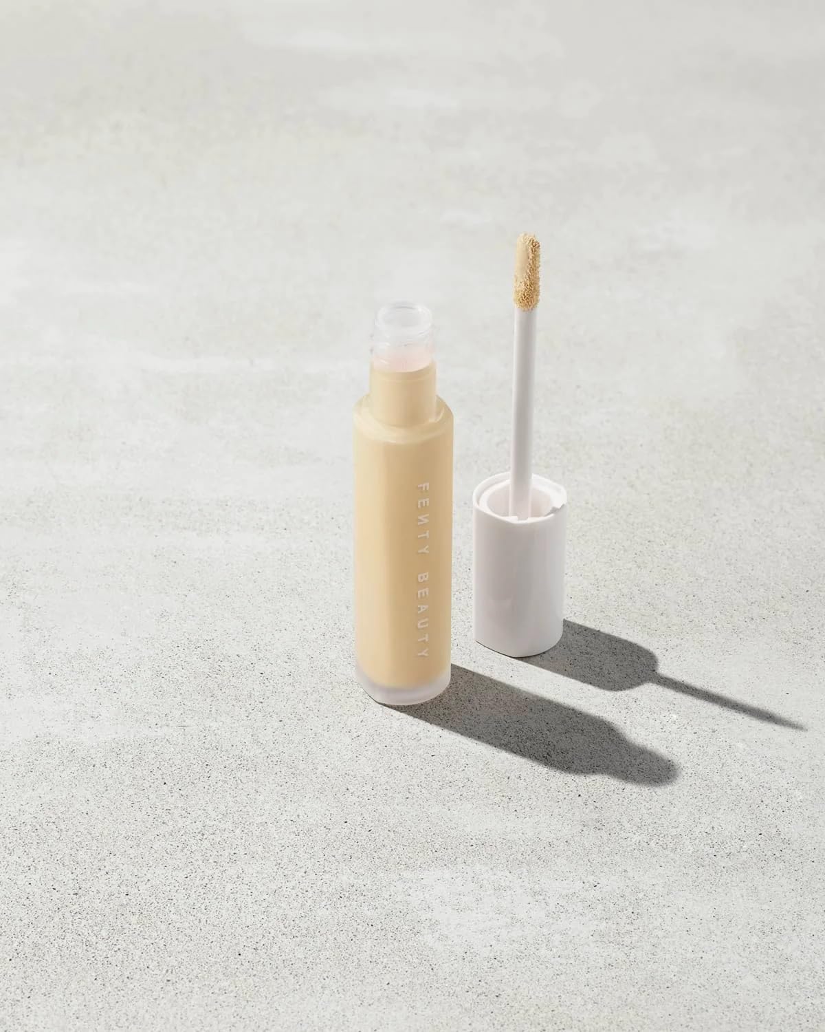 Fenty Beauty by Rihanna Pro Filt’r Instant Retouch Longwear Liquid Concealer 105 - 7DAY'S