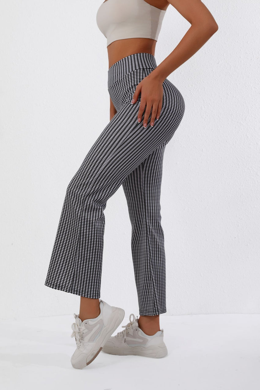High - Waisted Houndstooth Flare Trousers – Sleek Fit, Comfy Stretch, Classy Look - 7DAY'S