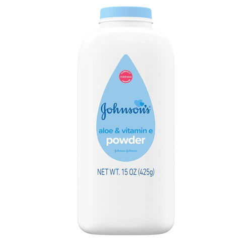 Johnson's Baby Powder with Naturally Derived Cornstarch, Aloe & Vitamin E for Delicate Skin, Hypoallergenic, Free of Parabens, Phthalates & Dyes for Gentle Baby Skin Care, 15 oz