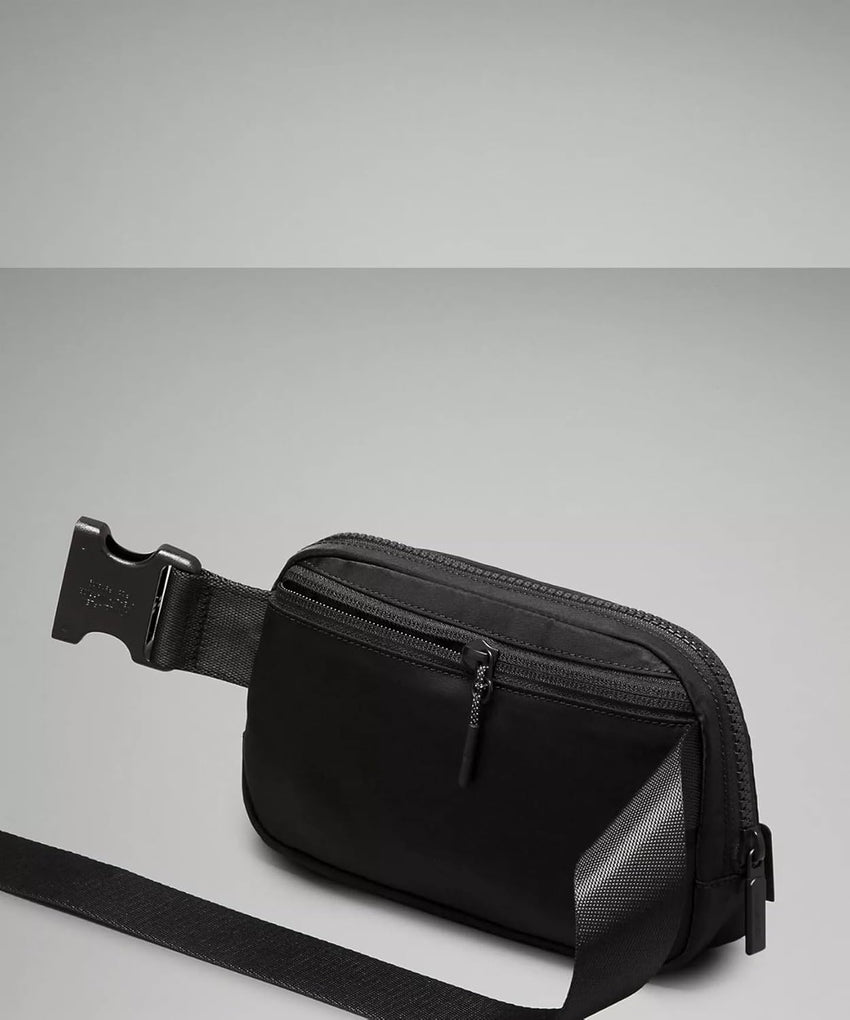 Lululemon Everywhere Belt Bag 1L (Black) - 7DAY'S