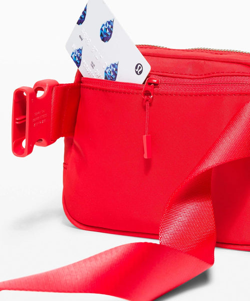 Lululemon Everywhere Belt Bag, 1L (Carnation Red) - 7DAY'S