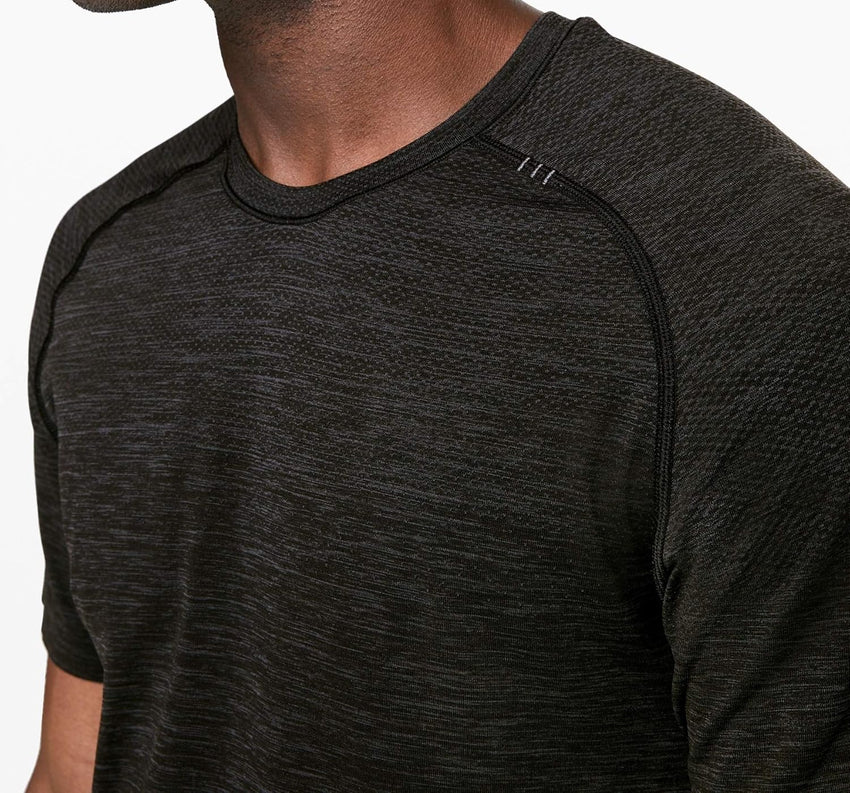 Lululemon Mens Metal Vent Tech Short Sleeve Shirt (Deep Coal Black, M) - 7DAY'S