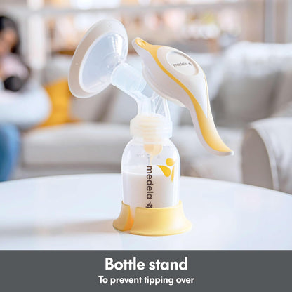 Medela Manual breast pump with Flex Shields Harmony Single Hand for More Comfort and Expressing More Milk - 7DAY'S