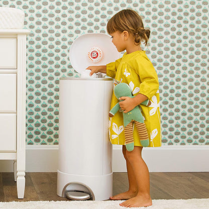 Munchkin® Arm & Hammer Diaper Pail Snap, Seal & Toss™ Refill Bags, Holds up to 600 Newborn Diapers, 20 Pack - 7DAY'S