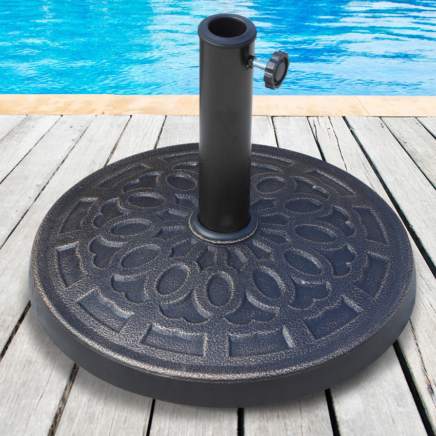 Outsunny Outdoor Umbrella Stand Base 17" 27 lbs, Round, Decorative Pattern, for Φ1.5", Φ1.89" Pole - Bronze - 7DAY'S