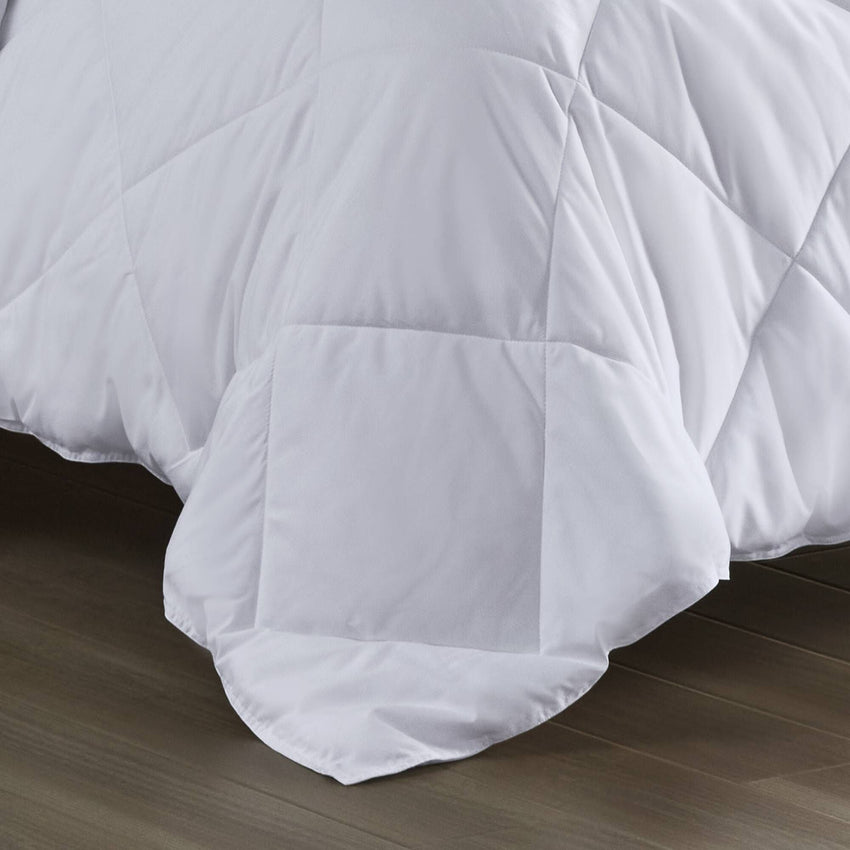 Oversized Down Alternative Comforter White Twin/Twin XL - 7DAY'S