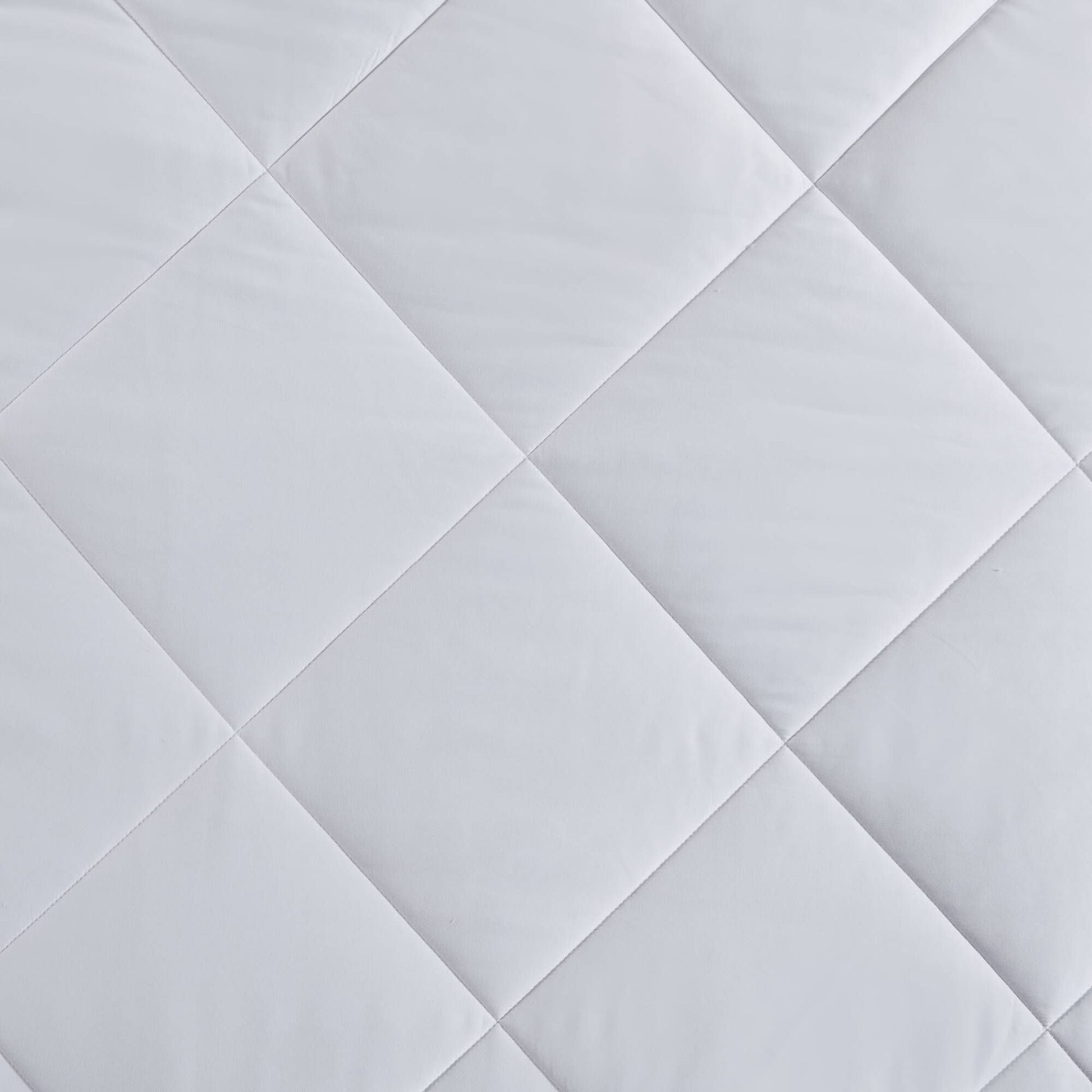 Oversized Down Alternative Comforter White Twin/Twin XL - 7DAY'S