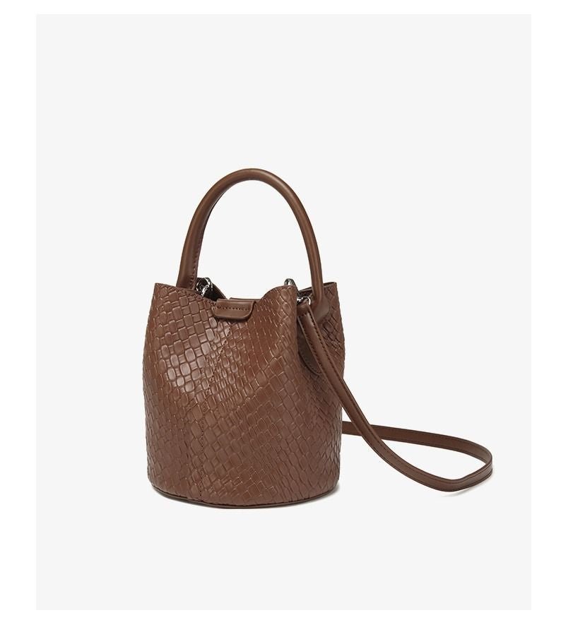 Simple niche woven pattern handbag bucket bag women's bag tide 2025 new senior sense shoulder bag crossbody bag - 7DAY'S