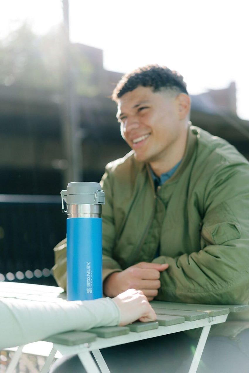 Stanley Quick Flip GO Water Bottle 24 oz | Push Button Lid | Leakproof and Packable for Travel and Sports | Insulated Stainless Steel | BPA - Free | Azure - 7DAY'S