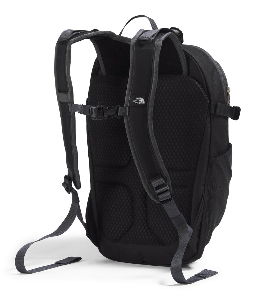 THE NORTH FACE Basin 15 Liter Daypack | Unisex Backpack with Adjustable Shoulder Straps, Water - Repellent Finish, Sternum Strap, Hiking Pole Attachment, TNF Black/Asphalt Grey - NPF, One Size - 7DAY'S