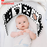 URMYWO Black and White Baby Toys, Tummy Time High Contrast Newborn Toys 0 - 3 Months, Soft Baby Book, Visual Stimulation Montessori Sensory Infant Toys 0 - 6 - 12 Months, Shower Gift for Boys Girls - 7DAY'S