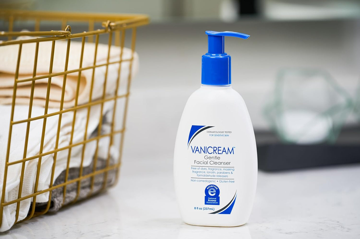 Vanicream Gentle Facial Cleanser with Pump Dispenser - 8 fl oz - Formulated Without Common Irritants for Those with Sensitive Skin - 7DAY'S