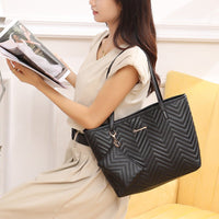 Women's Fashionable Wave Pattern Diamond Plaid Embroidered Shoulder Bag - 7DAY'S