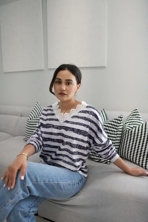 ZAFUL Batwing Long Sleeve Shirts for Women 2024 Lace V Neck Loose Fit Casual Striped Tops Trendy T Shirts Fall Fashion - 7DAY'S